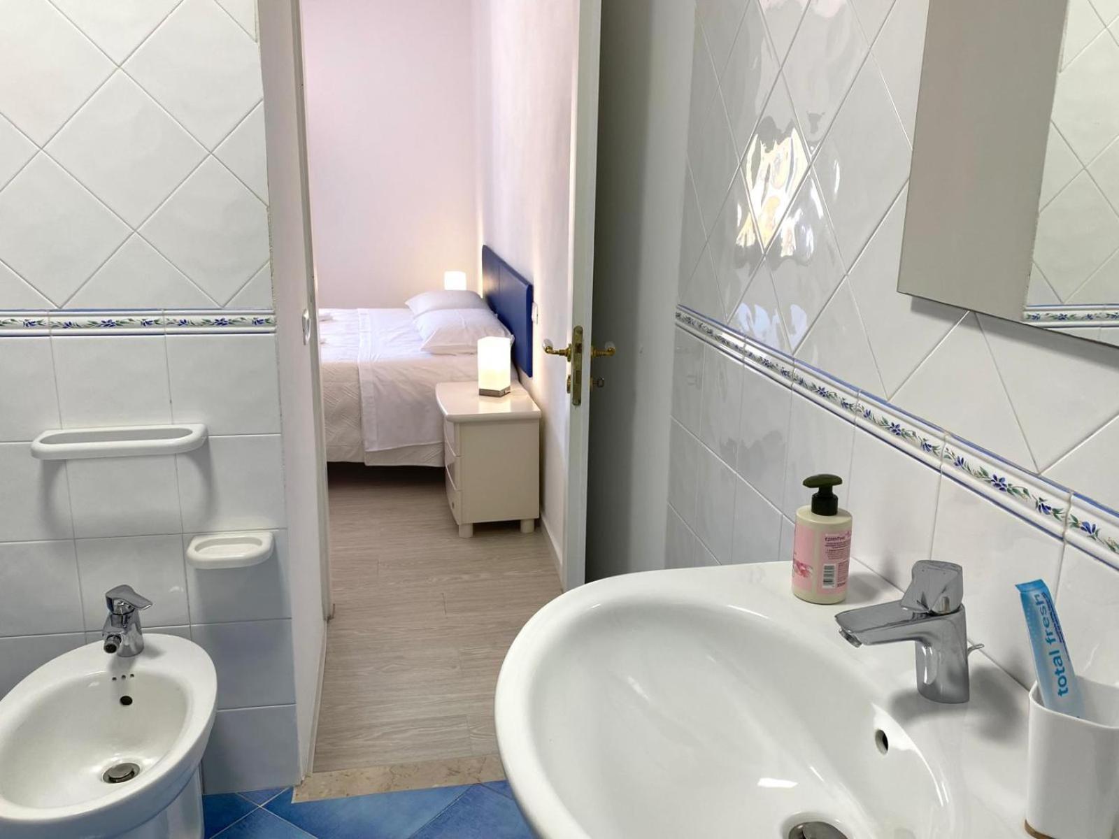 Residence Le Rose カステッランマーレ・デル・ゴルフォ エクステリア 写真