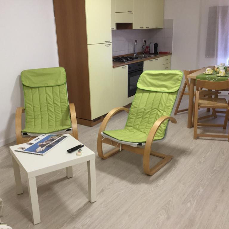 Residence Le Rose カステッランマーレ・デル・ゴルフォ エクステリア 写真