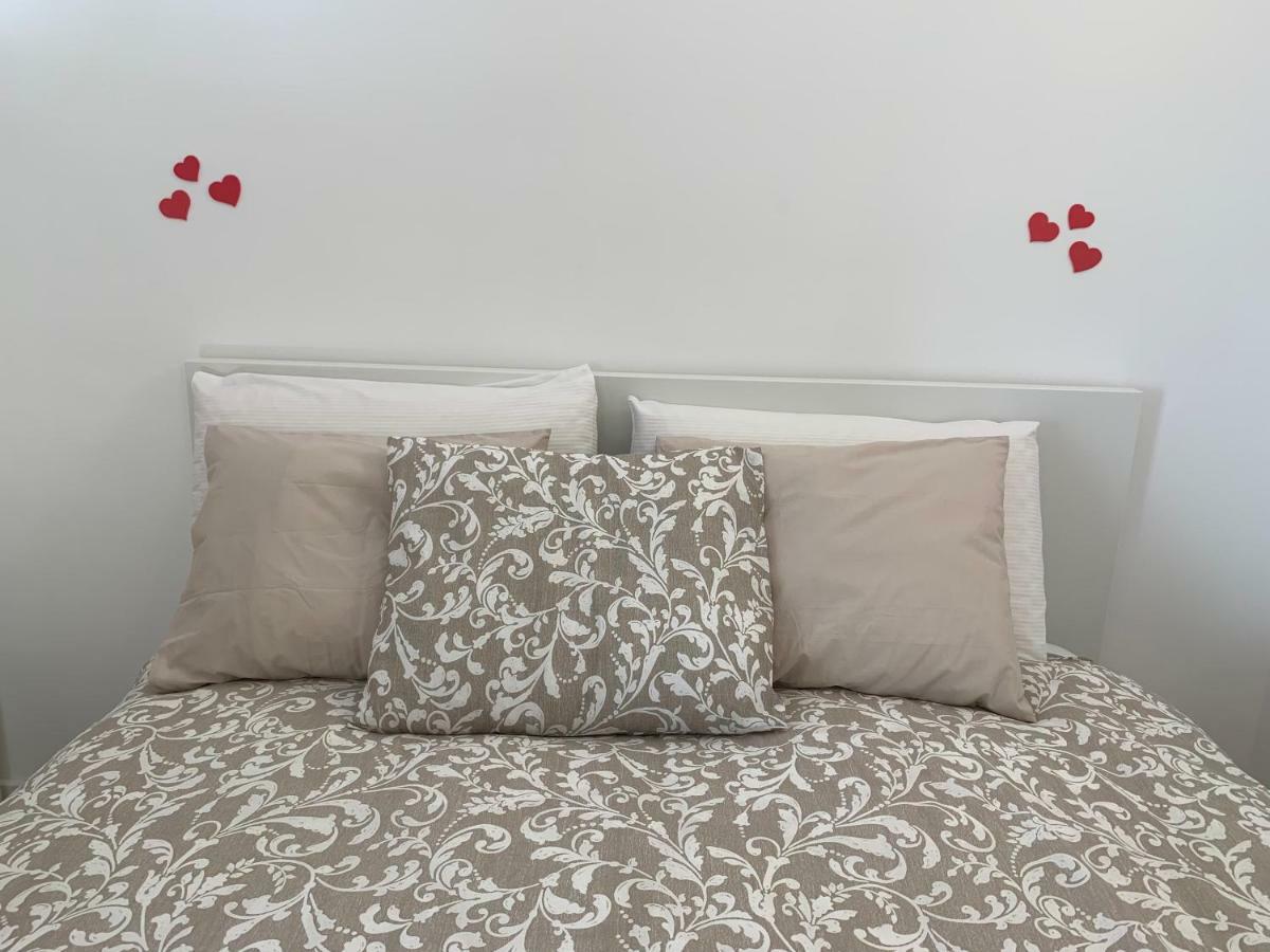 Residence Le Rose カステッランマーレ・デル・ゴルフォ エクステリア 写真