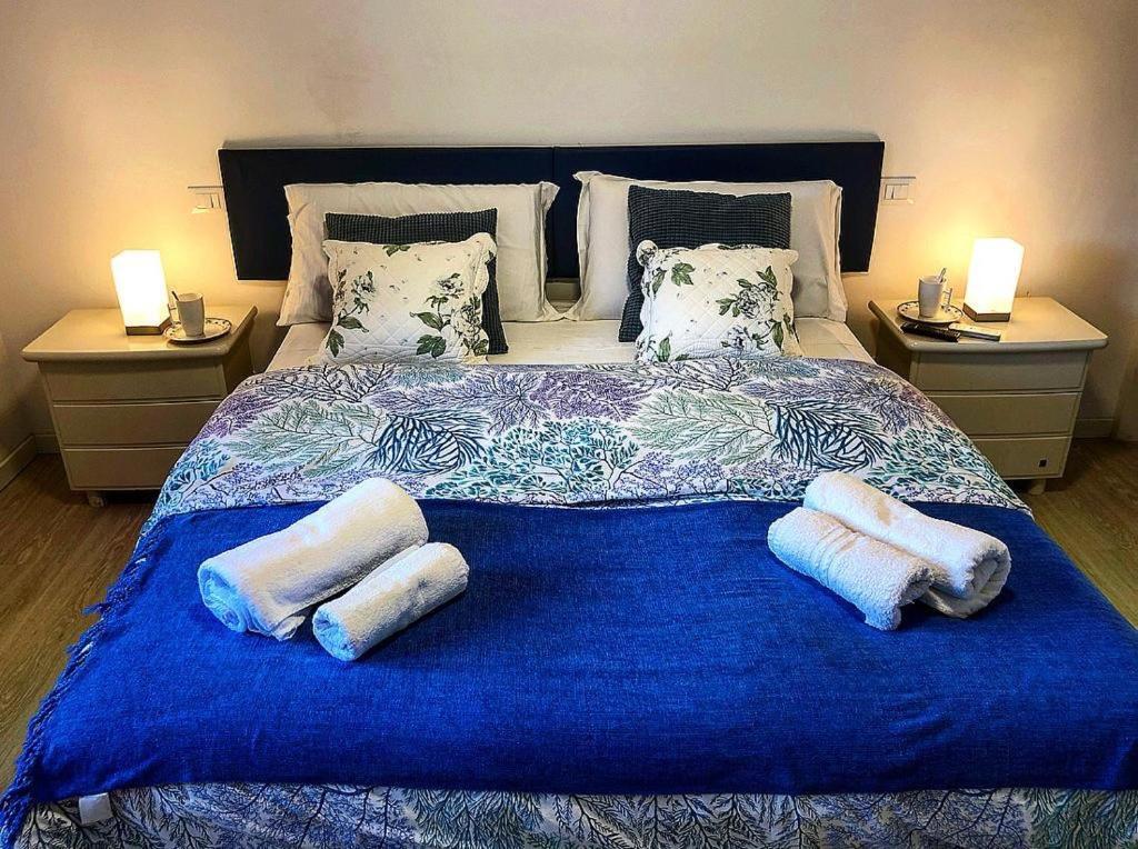 Residence Le Rose カステッランマーレ・デル・ゴルフォ エクステリア 写真